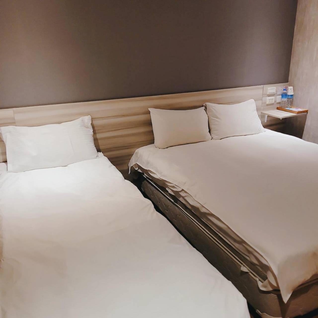 Bed and Breakfast Smile Comma Taipeh Exterior foto