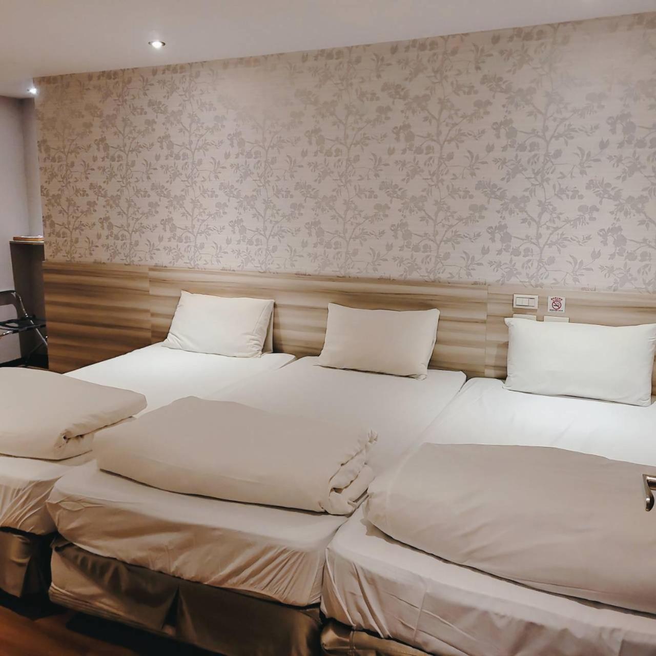 Bed and Breakfast Smile Comma Taipeh Exterior foto