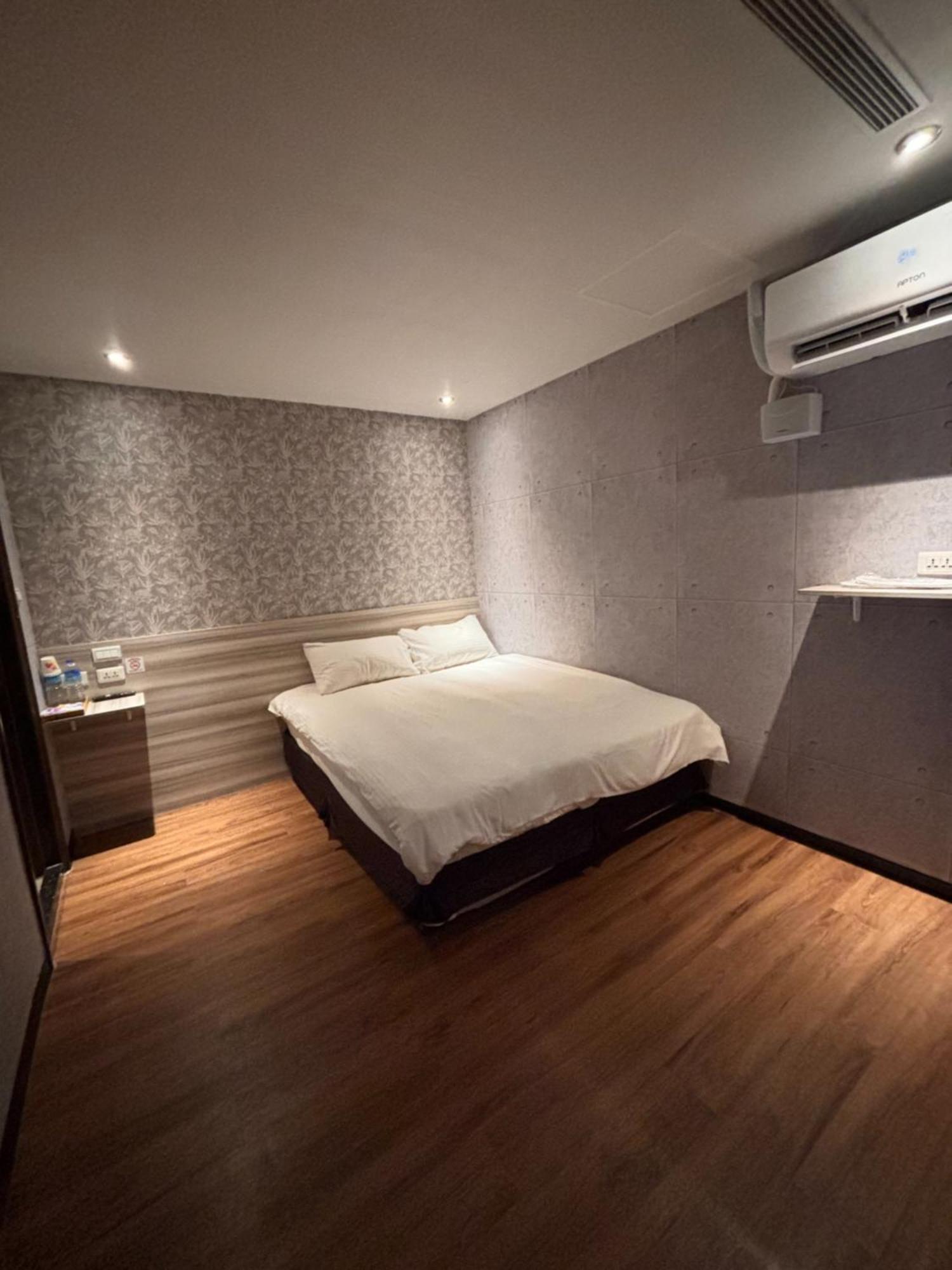Bed and Breakfast Smile Comma Taipeh Exterior foto
