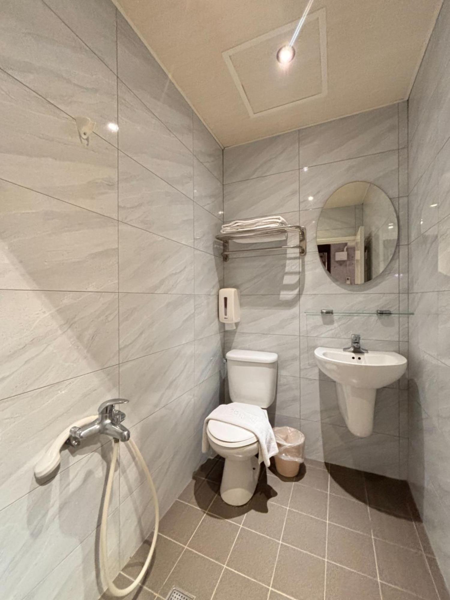 Bed and Breakfast Smile Comma Taipeh Exterior foto